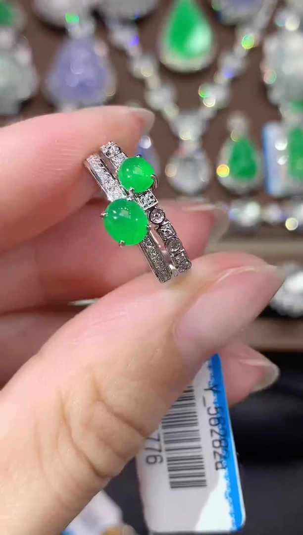 18K金镶嵌戒指翡翠A61