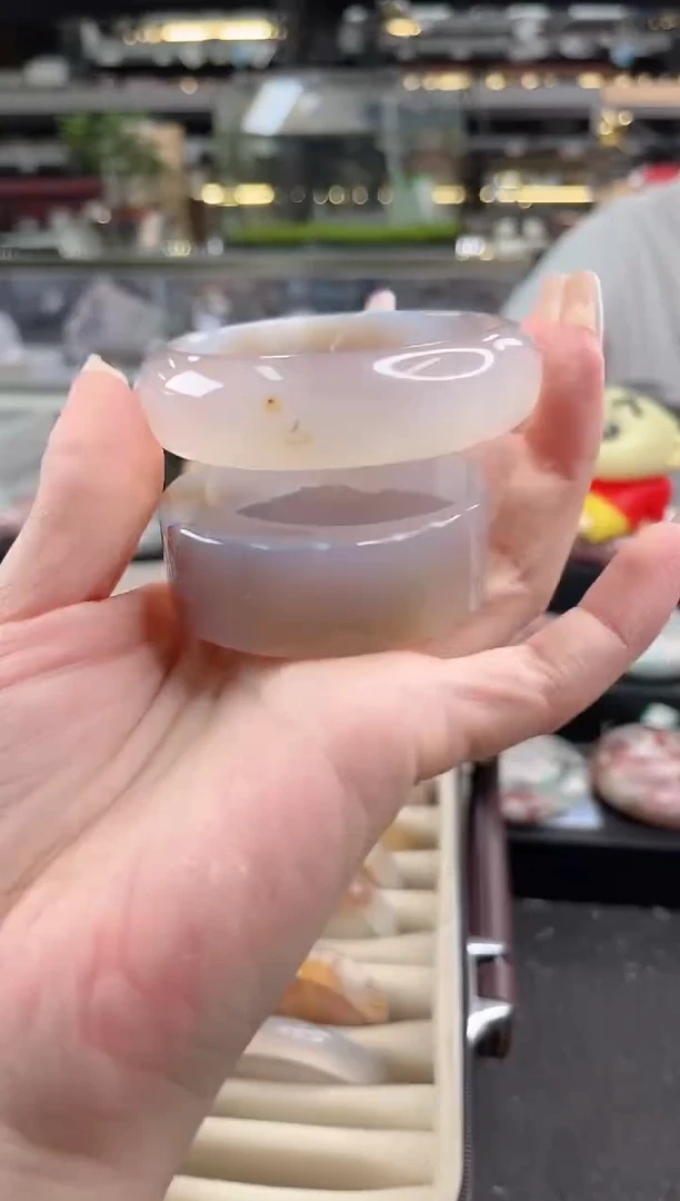 未镶嵌手镯石英质玉57圈口 （赠品镯心）365598