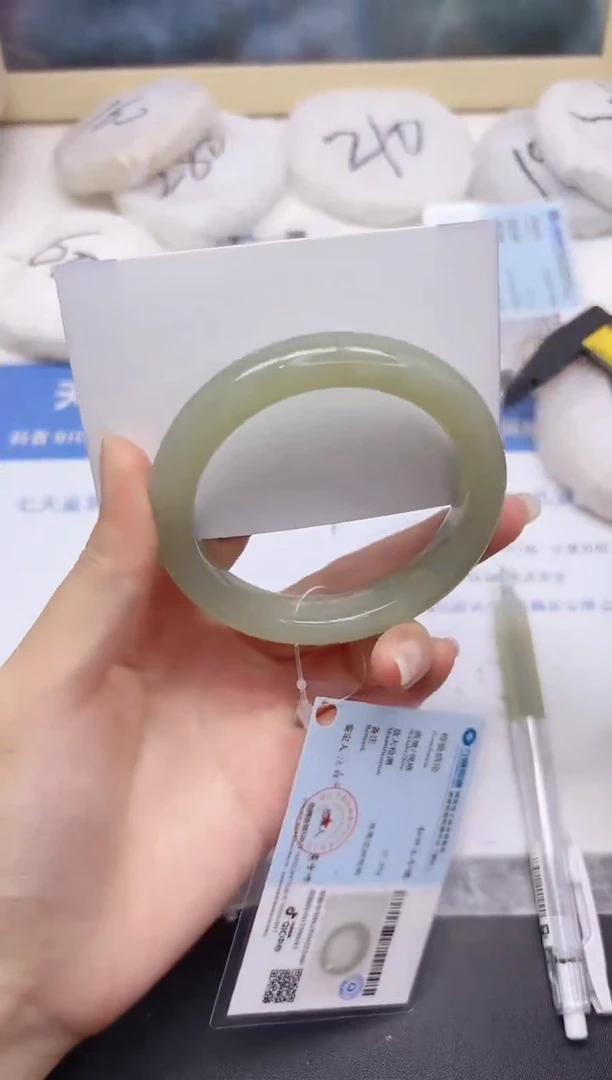 和田玉手镯未镶嵌71-57.5