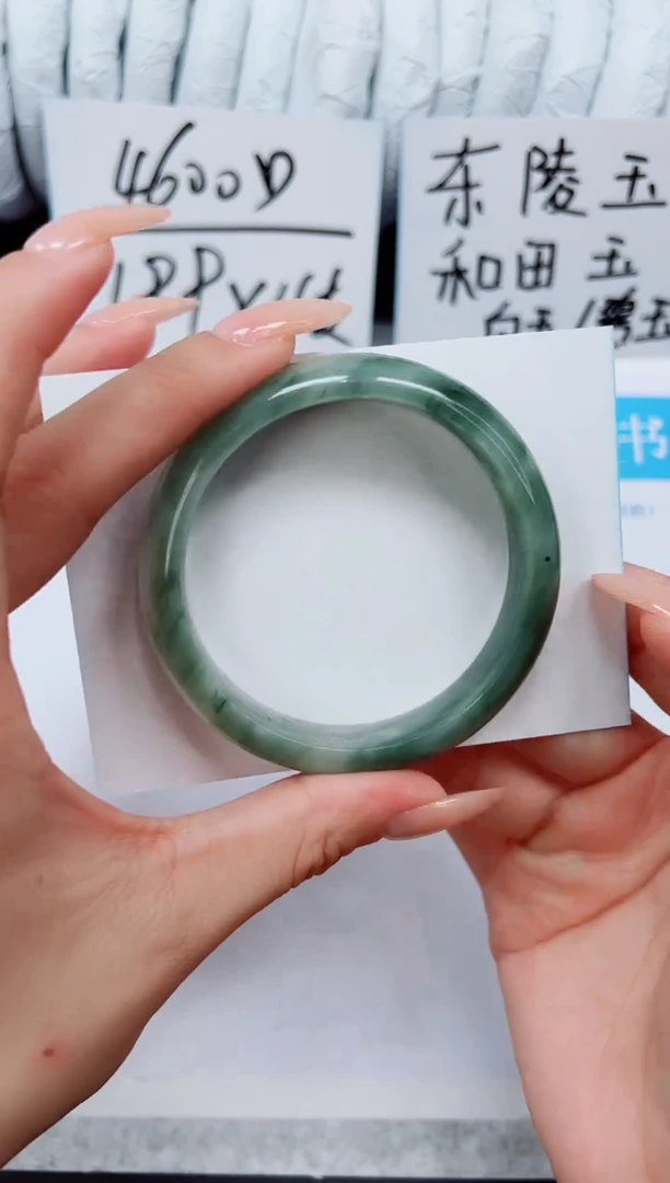 未镶嵌手镯石英质玉A146-54/55