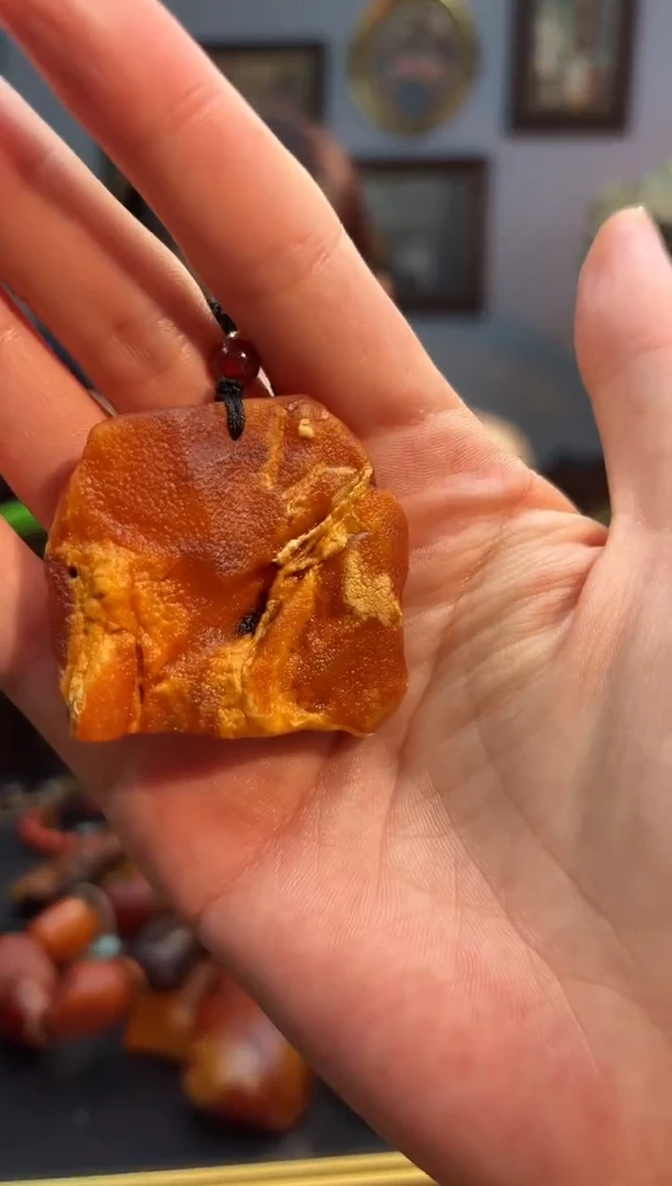 琥珀颈饰未镶嵌吊坠