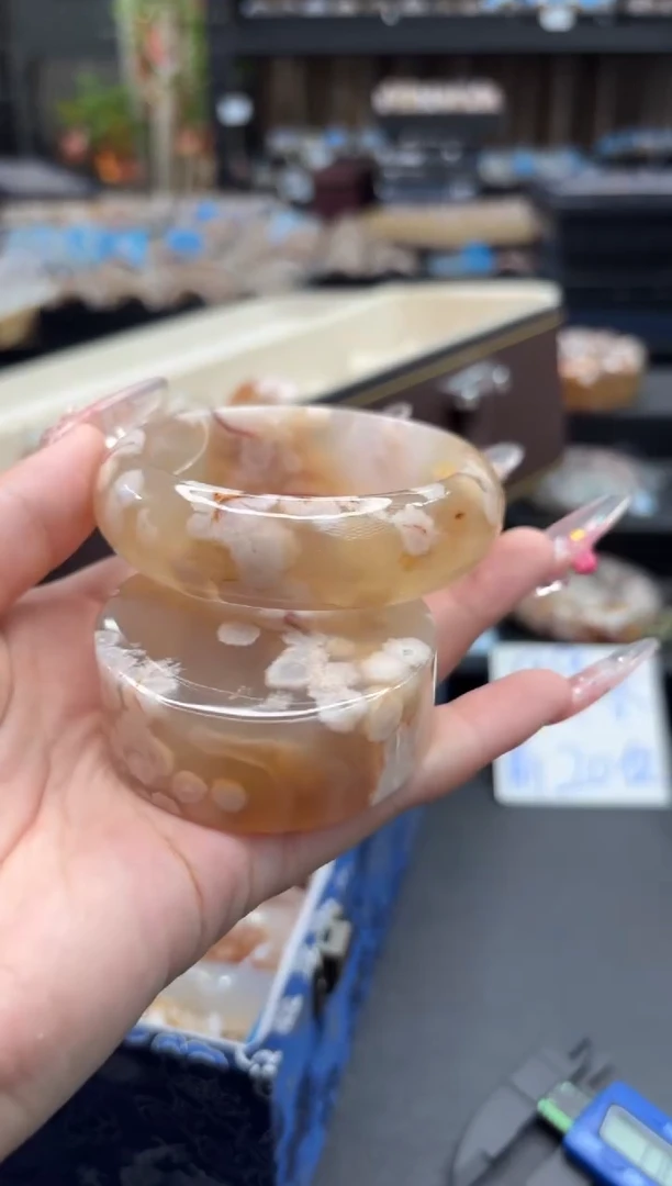 未镶嵌手镯石英质玉38(57圈赠送镯心)