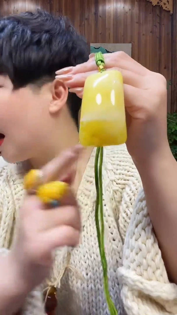 【闪购商品】琥珀颈饰未镶嵌00000000526