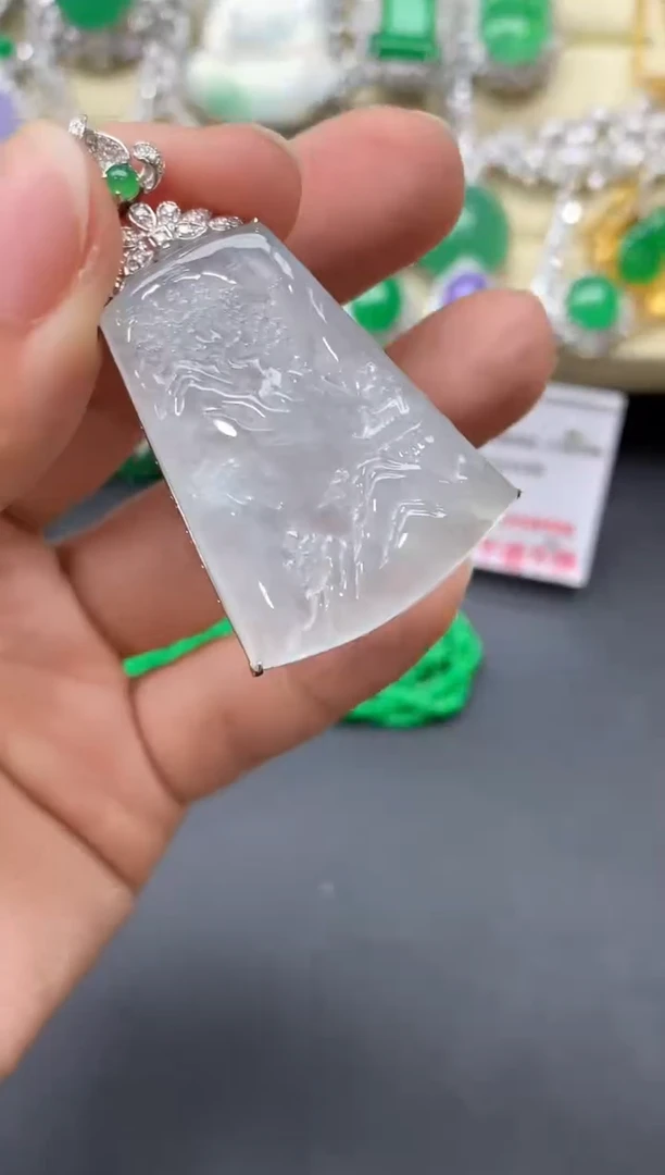 翡翠18K金镶嵌颈饰389-中国好珍宝