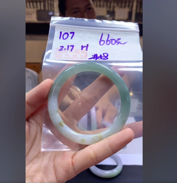 定制翡翠未镶嵌毛货需精细抛光107手镯58+660元+拍一发一