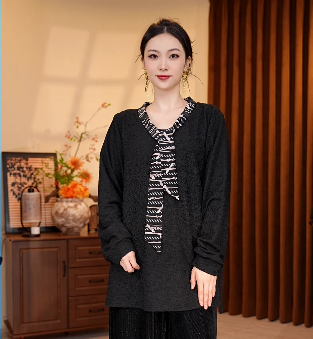 157/秋季设计师卫衣V领套头款盘扣黑色开衫宽松型长款