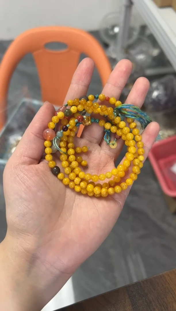 手链蜜蜡未镶嵌招****?蜜蜡多圈手链[多样发其一]