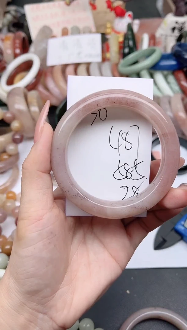 未镶嵌手镯石英质玉487