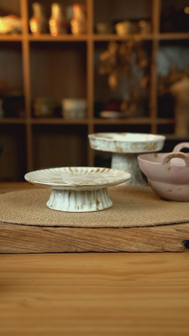 720粉影系列的矮高脚平盘1个