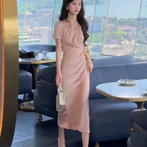 2025法式高腰性感风夏季春季连衣裙轻职复古女装设计感时尚连衣裙