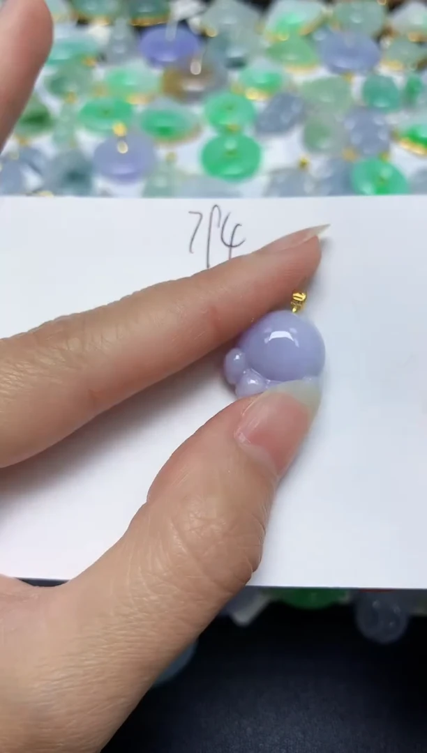 翡翠未镶嵌颈饰 天然翡翠A货