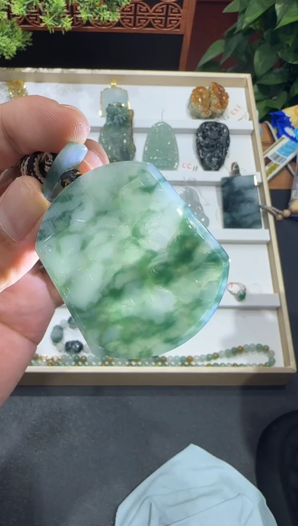 未镶嵌挂件翡翠A货翡翠多样性孤品