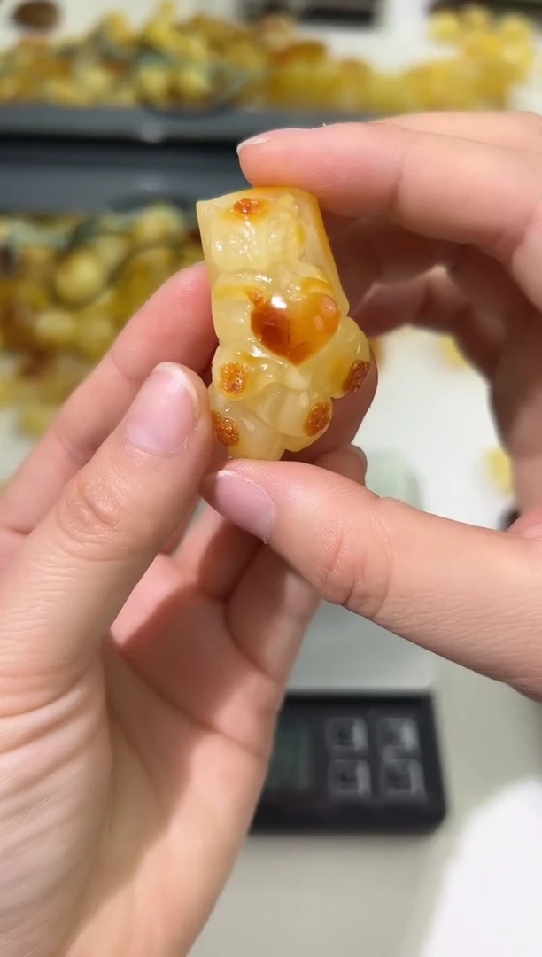 裸石琥珀未镶嵌琥珀蜜蜡吊坠