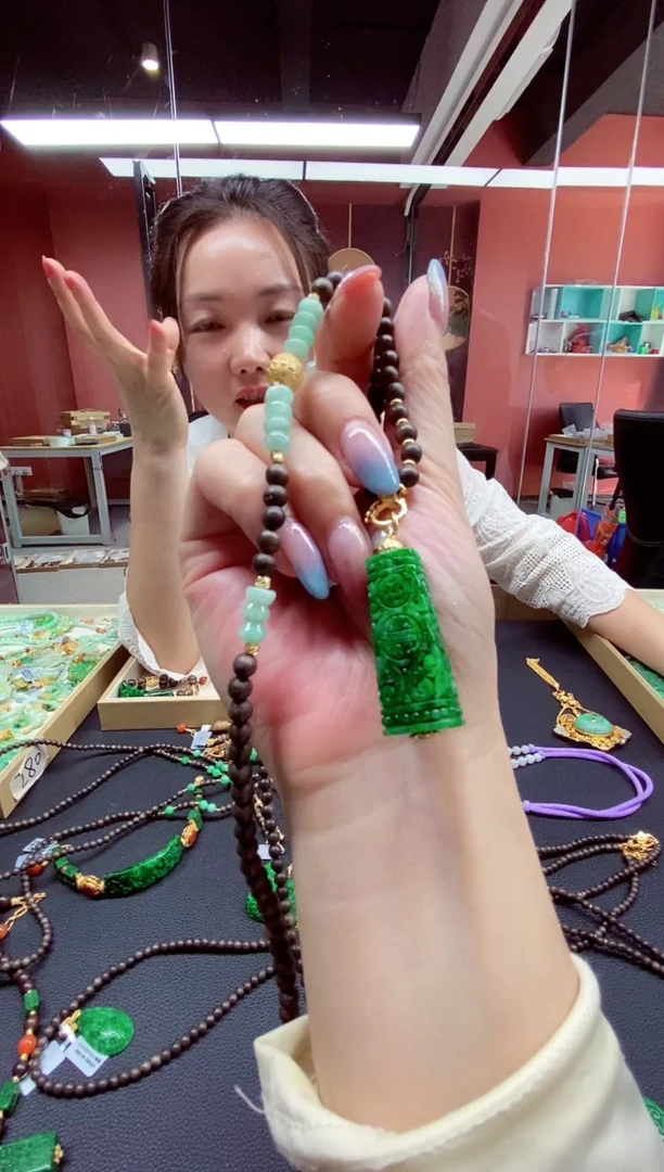 颈饰未镶嵌翡翠翡翠吊坠