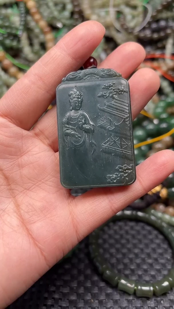 颈饰未镶嵌和田玉1