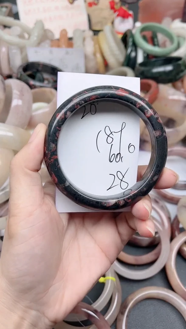 未镶嵌手镯石英质玉189