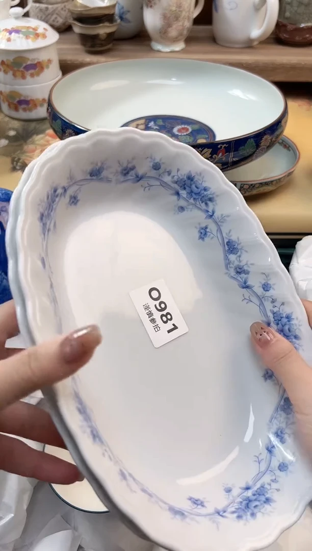 瓷片哈*兔   981