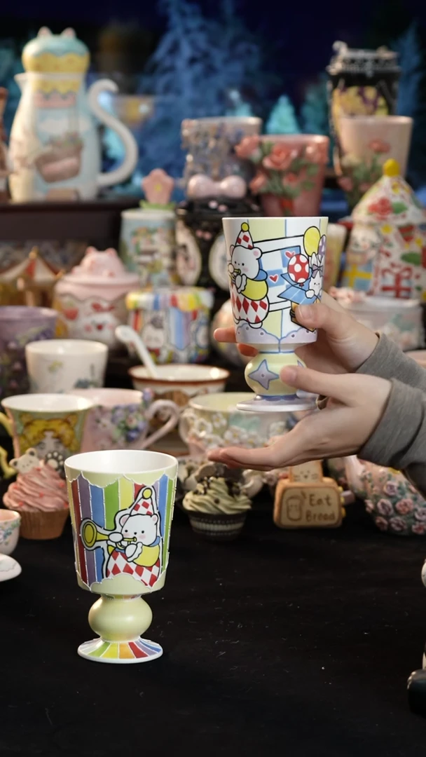 摆件陶景德镇釉下彩手绘设计师款陶瓷