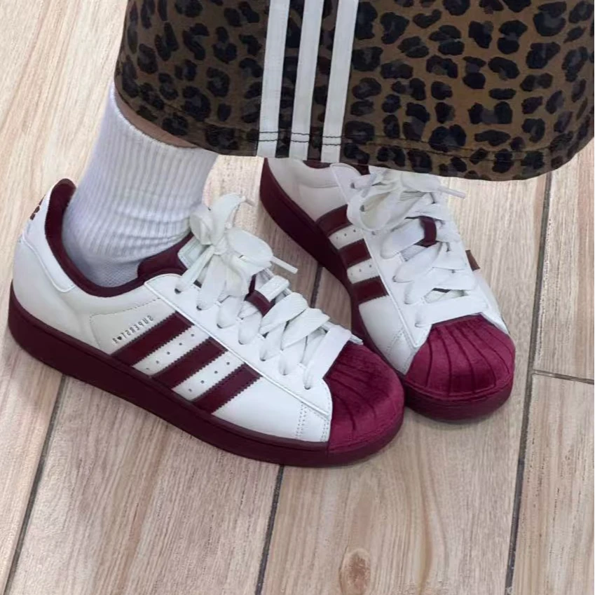 adidas三叶草SUPERSTAR2代限定玫瑰纹潮流贝壳头板鞋运动鞋KJ6981