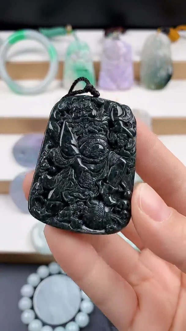 颈饰未镶嵌翡翠天然翡翠吊坠挂件