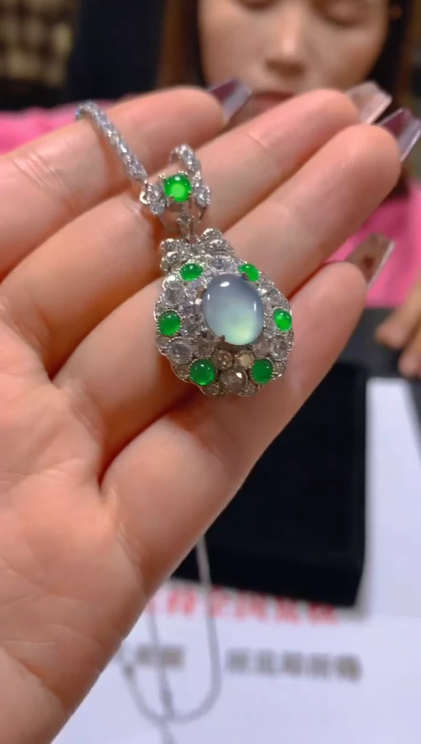 颈饰未镶嵌翡翠多样性发一