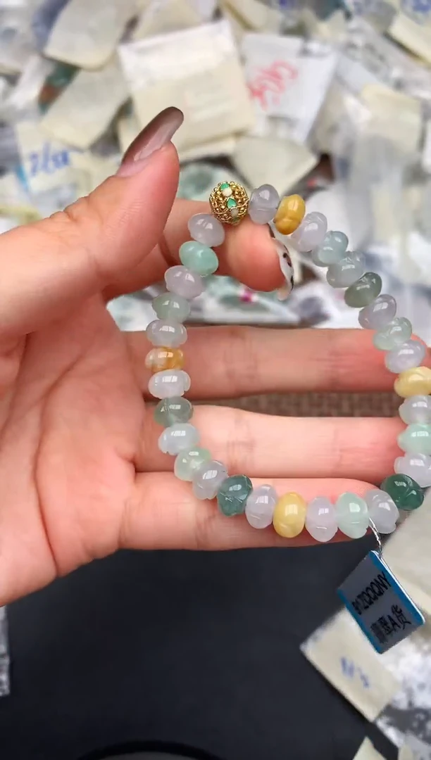 未镶嵌挂件翡翠—