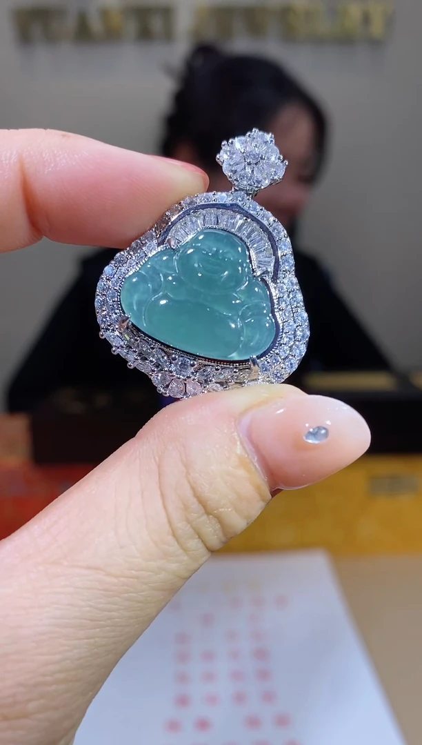 【闪购商品】翡翠吊坠(不含链)合金天然A货翡翠佛公