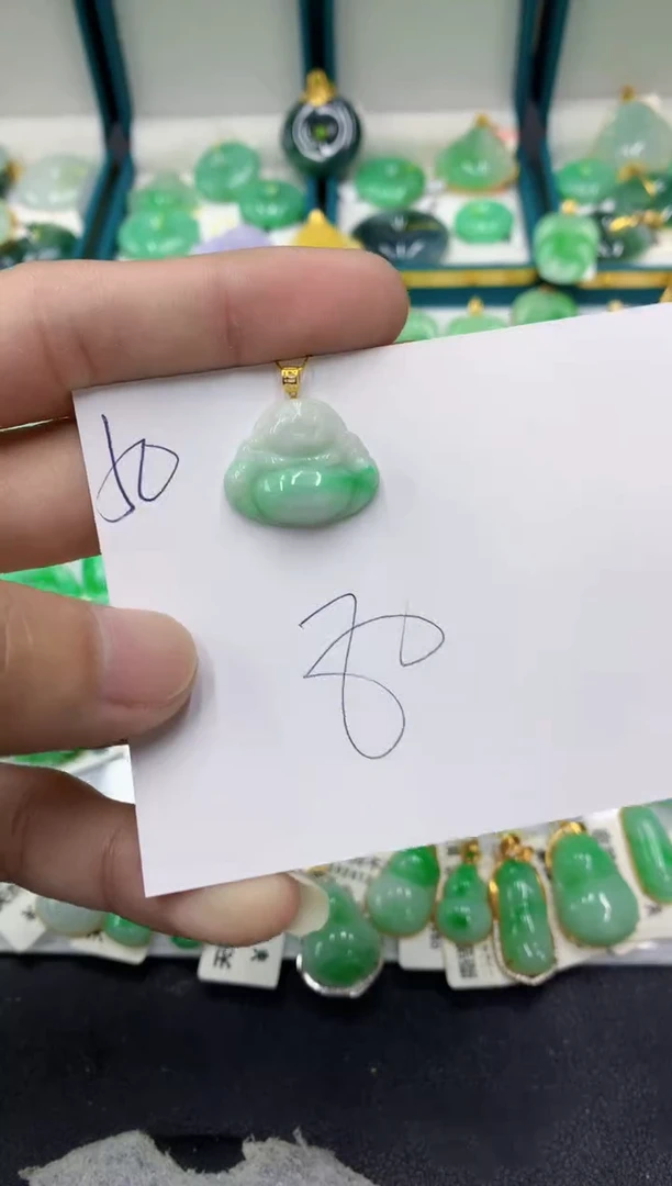 【闪购商品】翡翠颈饰18K金镶嵌翡翠
