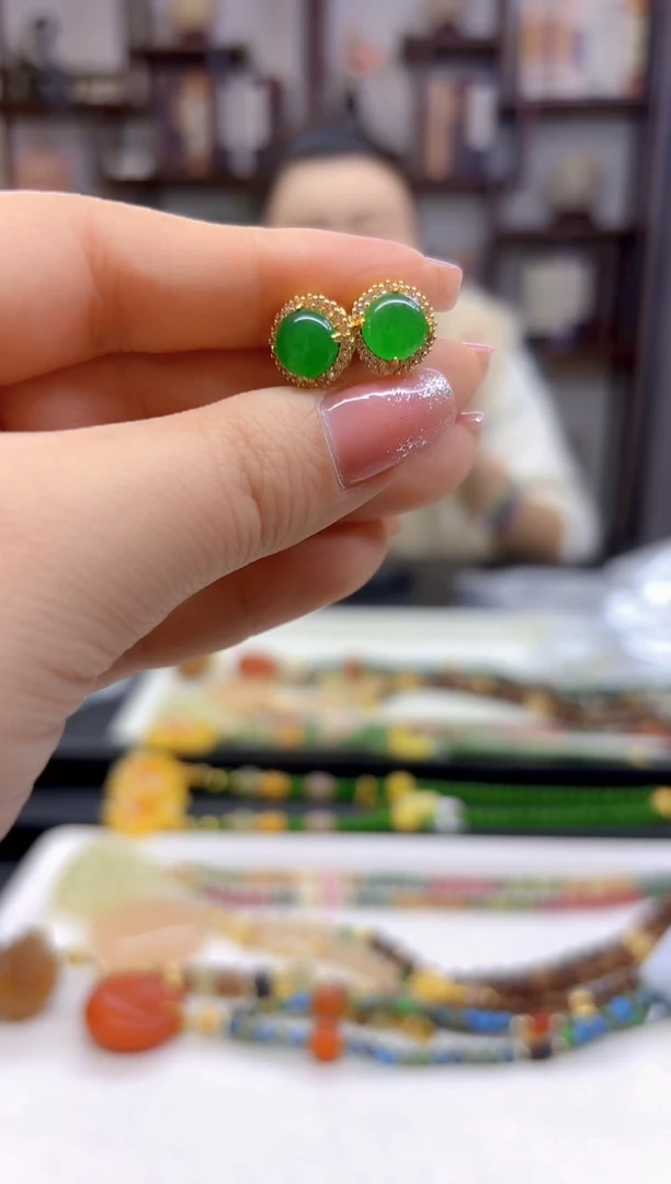 【闪购商品】翡翠耳饰14K金镶嵌耳钉E459