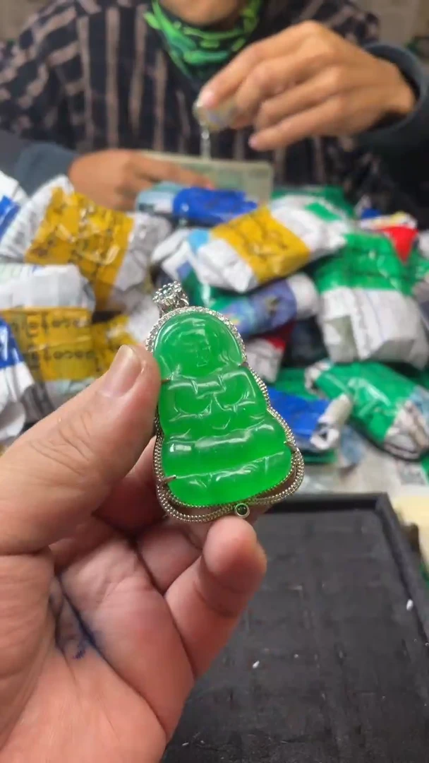 林子收货时尚吊坠GH-10