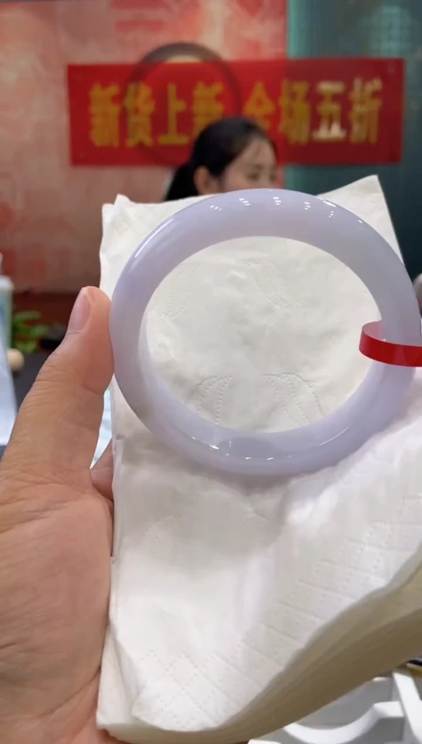 翡翠手镯未镶嵌多人00026918