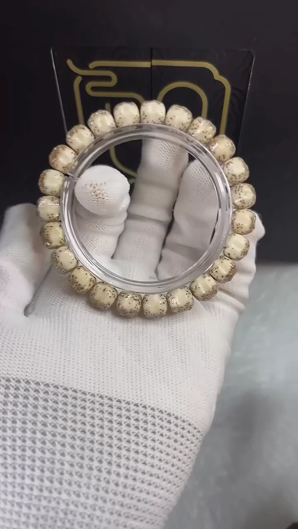 手串星月菩提小驼包10x9.d240