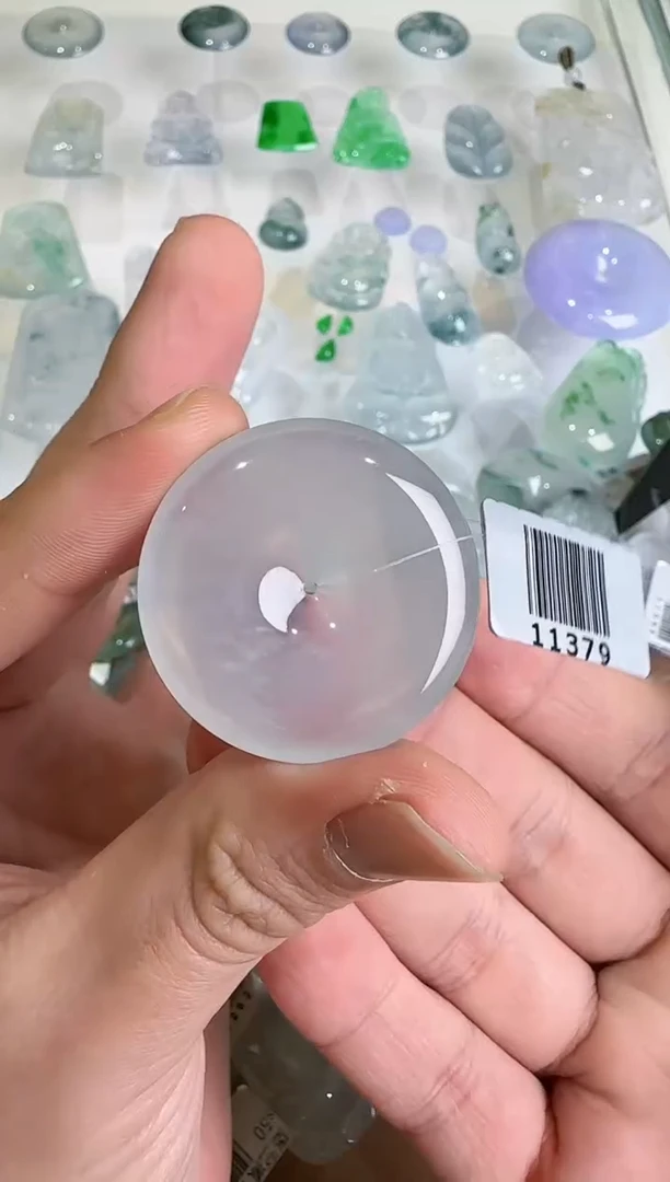 【闪购商品】翡翠吊坠(不含链)未镶嵌..