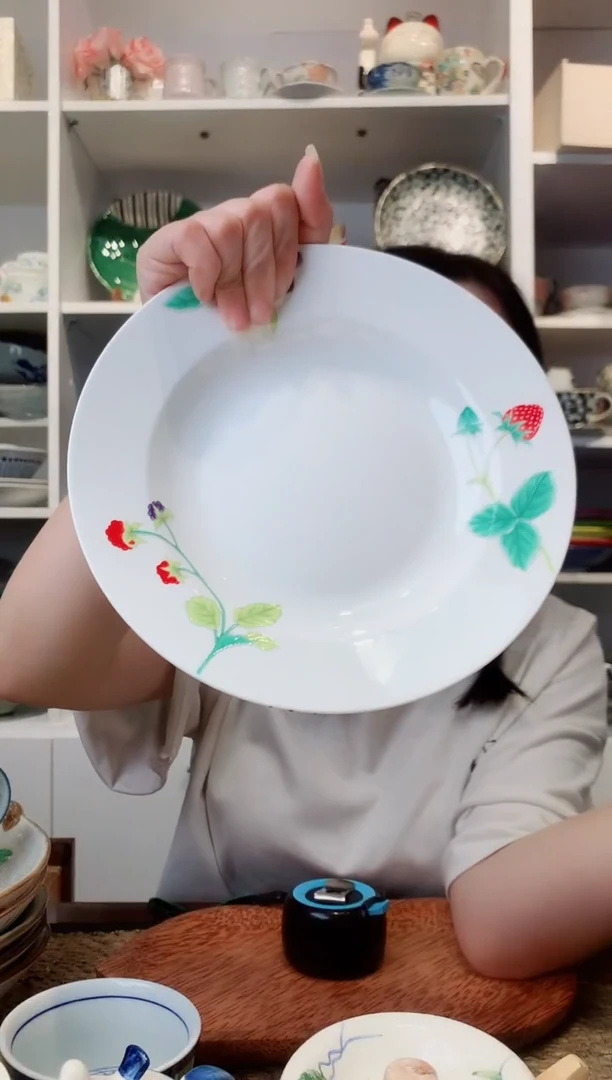 陶瓷【微瑕】纯白瓷草莓盘
