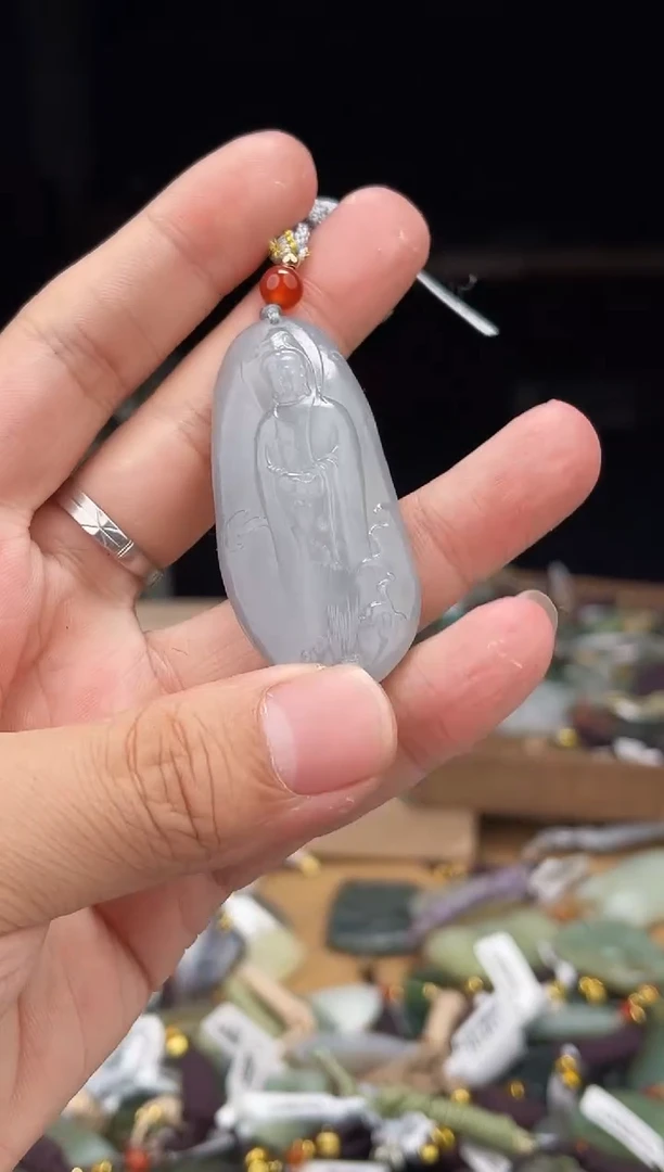 颈饰未镶嵌和田玉1