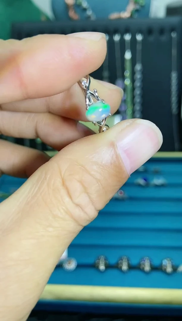 【闪购商品】欧泊戒指银S925镶嵌11121
