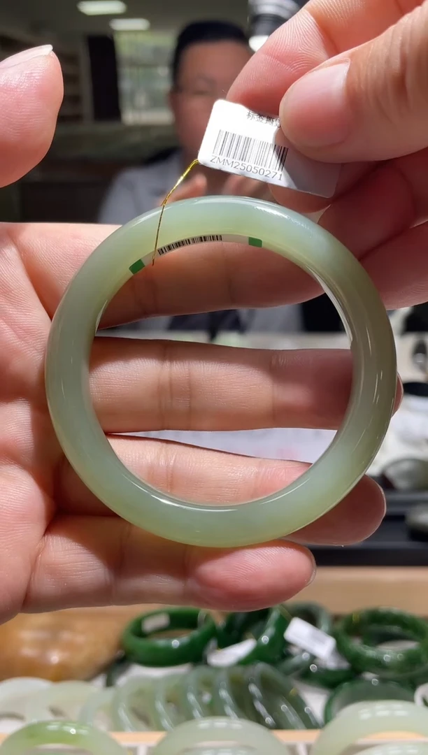 未镶嵌手镯和田玉56-57圈口 0271