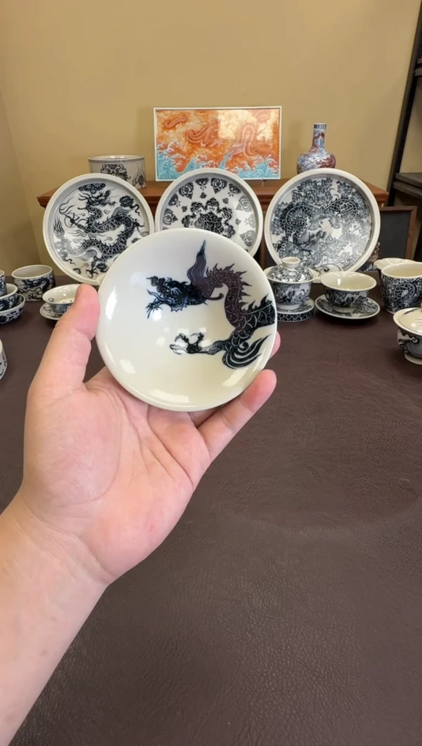 二号釉过肩龙斗笠杯