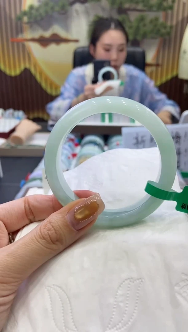 未镶嵌手镯翡翠0004640