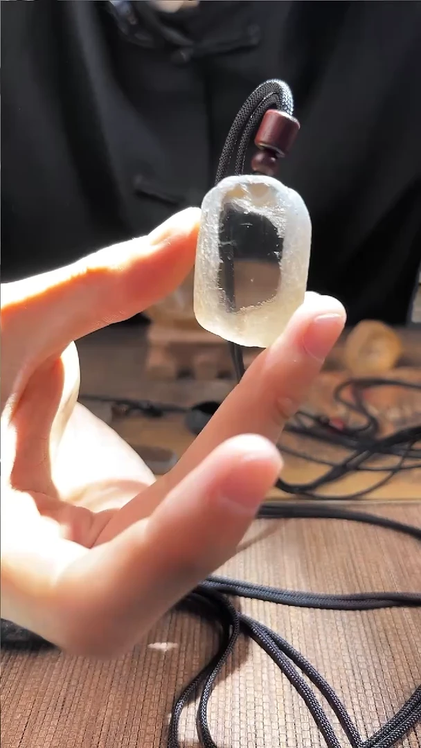 未镶嵌吊坠(赠链)水晶水晶