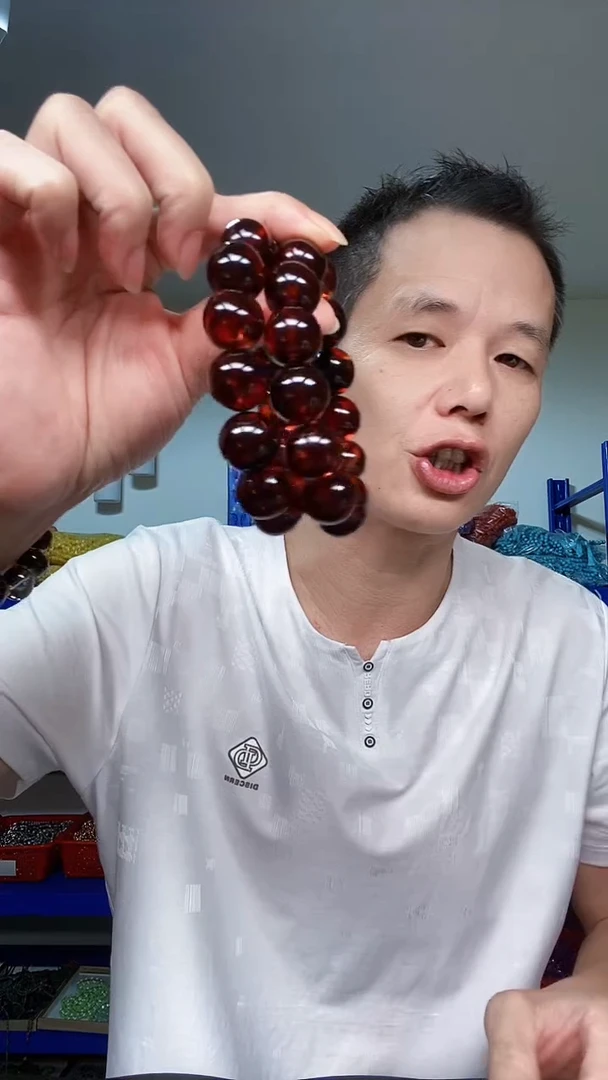 血珀颈饰未镶嵌Y002缅甸血丝珀时尚百搭手串17-18mm