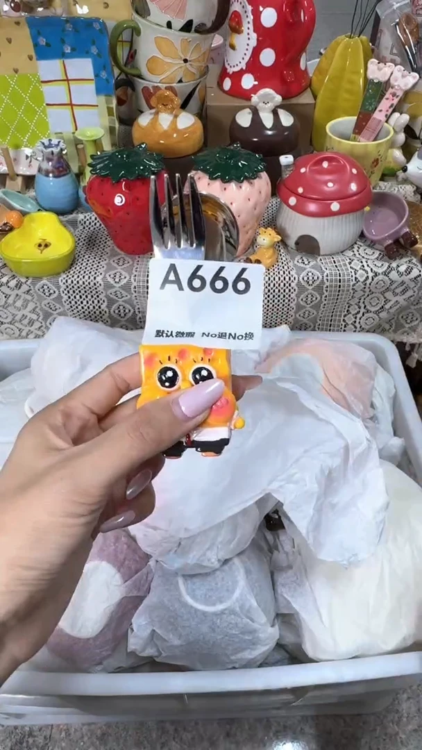 摆件婳默认微瑕满25包邮