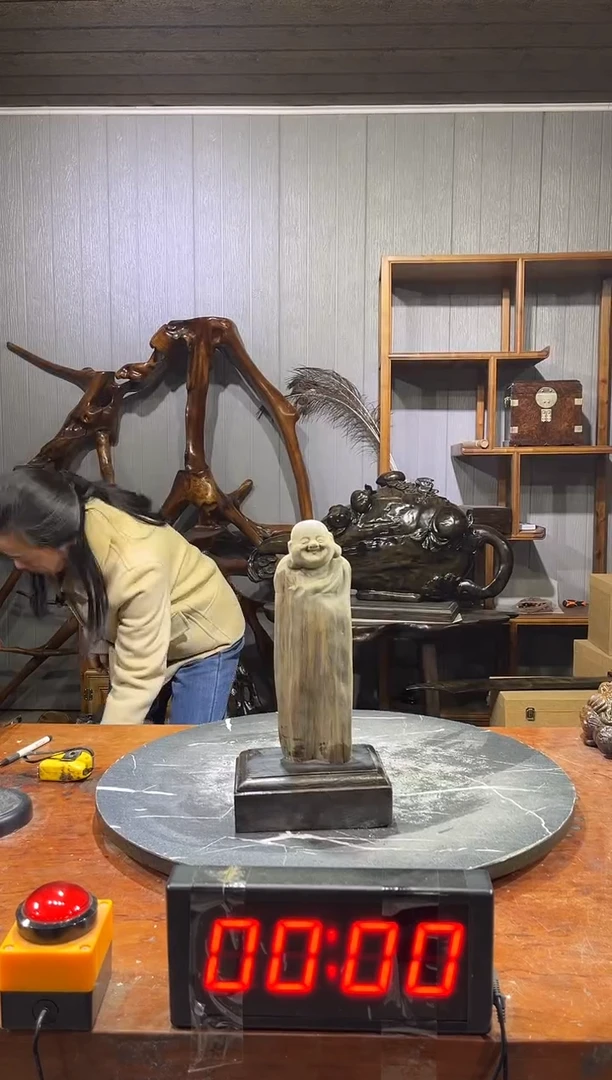 金丝楠重****哥阴沉木笑佛摆件