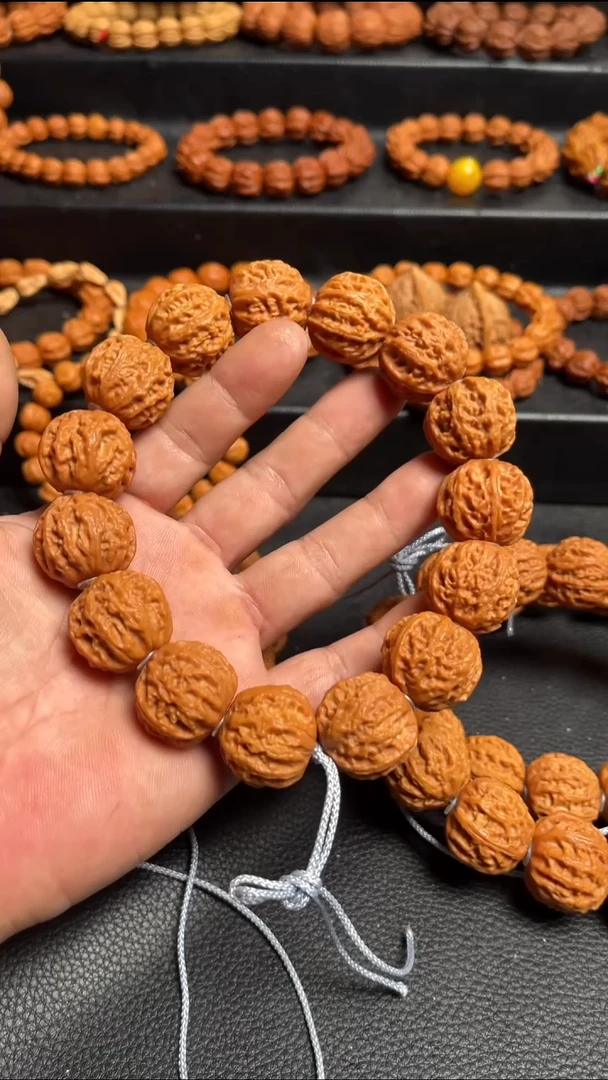 吊坠桃核文玩手串