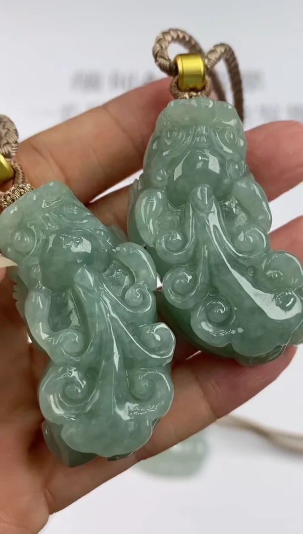 未镶嵌挂件翡翠354199    多人   多样性发一件