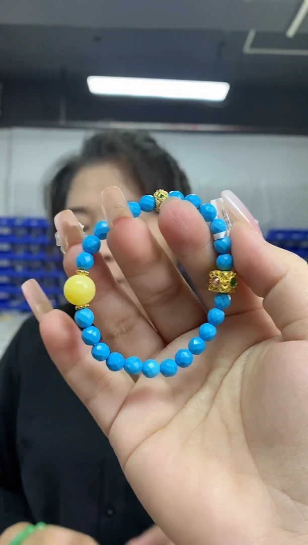 未镶嵌蜜蜡裸石多样性发其一颜色微差