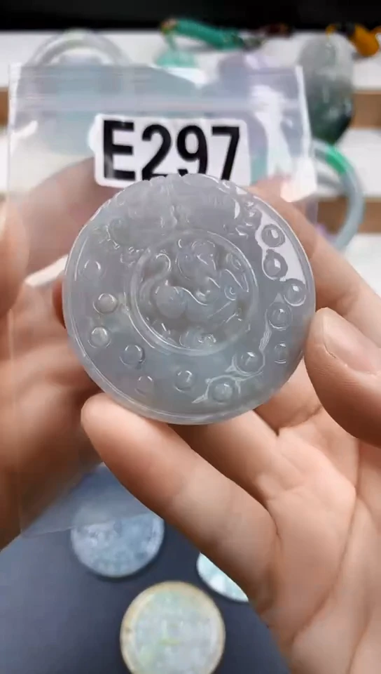 颈饰未镶嵌翡翠天然翡翠吊坠挂件