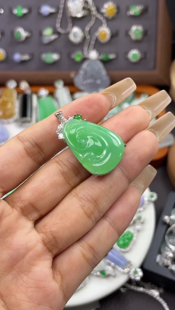 吊坠(不含链)银S925镶嵌翡翠吊坠