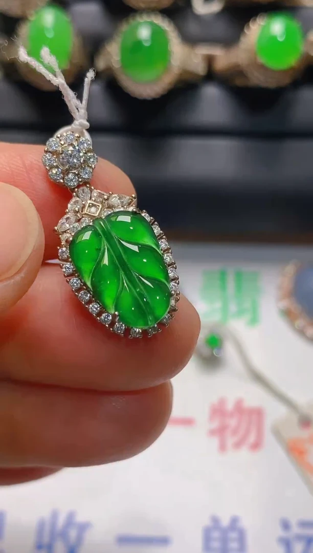 【闪购商品】翡翠耳饰银S925镶嵌天然A货翡翠1