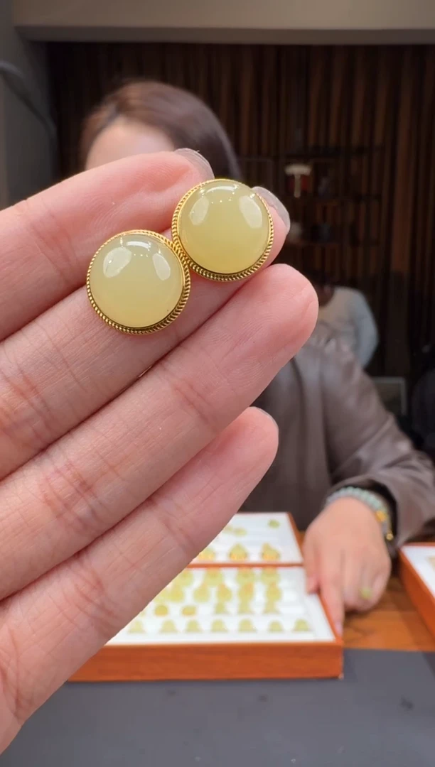 【闪购商品】和田玉10018K金镶嵌1.31冰冰多样性发货